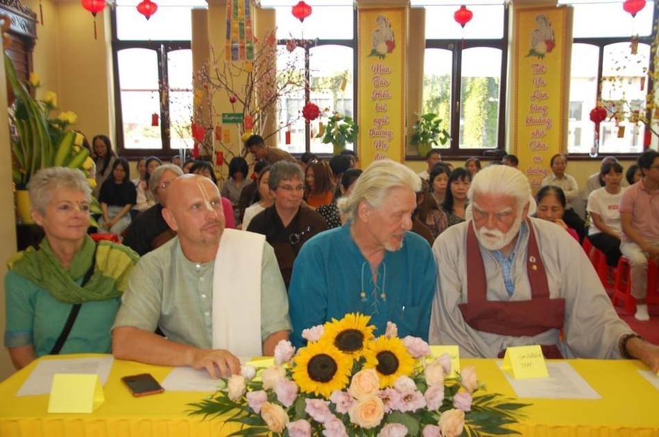 Khách quý tham dự Đại lễ Vu lan - Báo hiếu Phật lịch 2566 tại chùa Tuệ Giác Khách quý tham dự Đại lễ Vu lan - Báo hiếu Phật lịch 2566 tại chùa Tuệ Giác