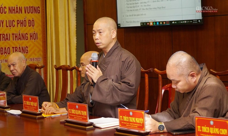 Thượng tọa Thích Quang Thạnh đóng góp ý kiến Thượng tọa Thích Quang Thạnh đóng góp ý kiến