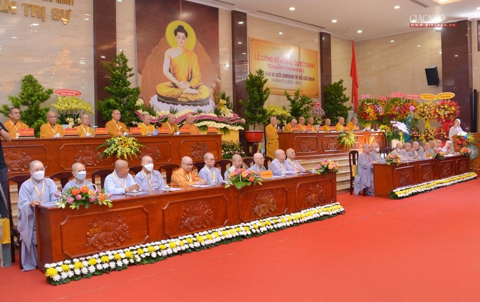 Chư tôn đức chứng minh, tham dự