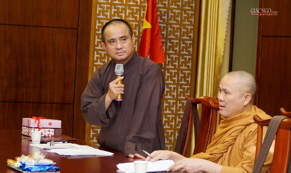 Thượng tọa Thích Tâm Hải chủ trì buổi họp thành viên Thường trực