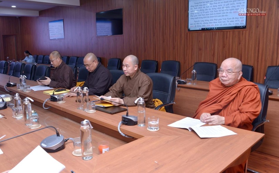 Đây là lần họp lần thứ ba để chỉnh sửa bản thảo Hiến chương tu chỉnh lần thứ VII Đây là lần họp lần thứ ba để chỉnh sửa bản thảo Hiến chương tu chỉnh lần thứ VII