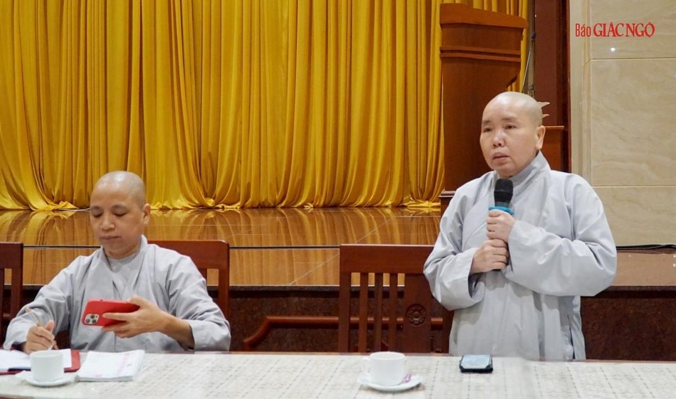 Ni sư Thích nữ Như Nguyệt góp ý về lễ thắp nến tưởng niệm Ni sư Thích nữ Như Nguyệt góp ý về lễ thắp nến tưởng niệm