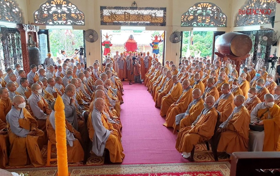 Chư Ni Phân ban Ni giới Trung ương, TP.HCM và các tỉnh thành chứng minh lễ chung thất Chư Ni Phân ban Ni giới Trung ương, TP.HCM và các tỉnh thành chứng minh lễ chung thất