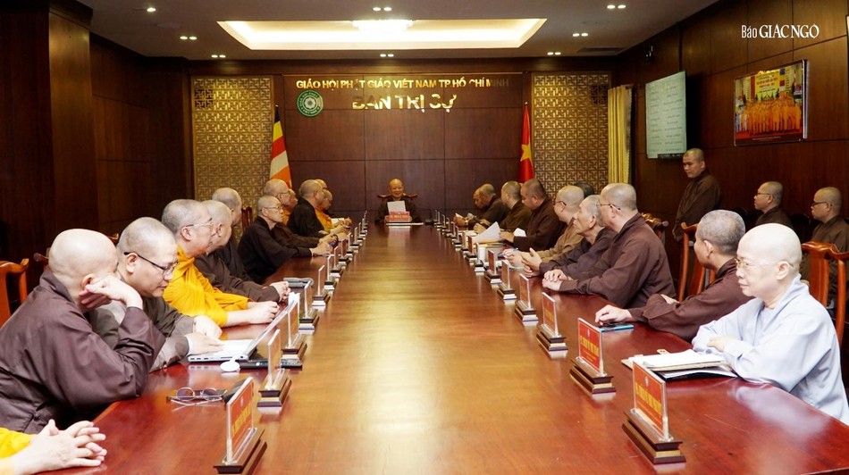 Hòa thượng Trưởng ban Trị sự GHPGVN TP.HCM đúc kết buổi họp Hòa thượng Trưởng ban Trị sự GHPGVN TP.HCM đúc kết buổi họp