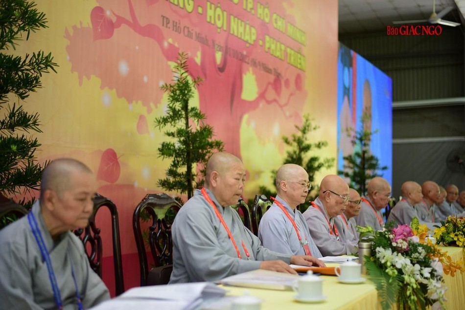 Chư Ni chứng minh tọa đàm Chư Ni chứng minh tọa đàm