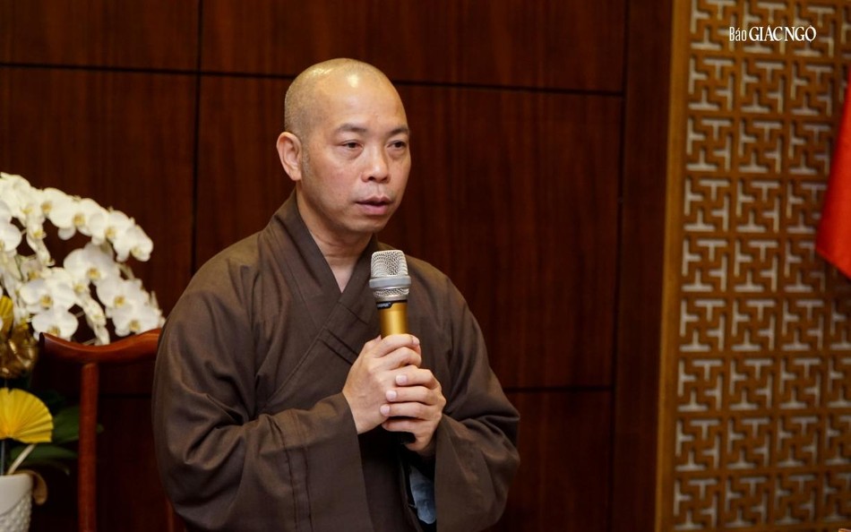 Thượng tọa Thích Quang Thạnh phát biểu tại buổi họp Thượng tọa Thích Quang Thạnh phát biểu tại buổi họp