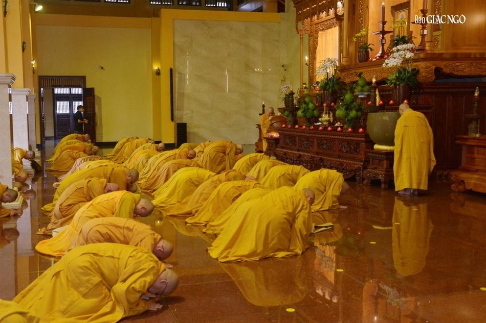 Thành kính đảnh lễ Giác linh Đức Đệ tam Pháp chủ GHPGVN Thành kính đảnh lễ Giác linh Đức Đệ tam Pháp chủ GHPGVN