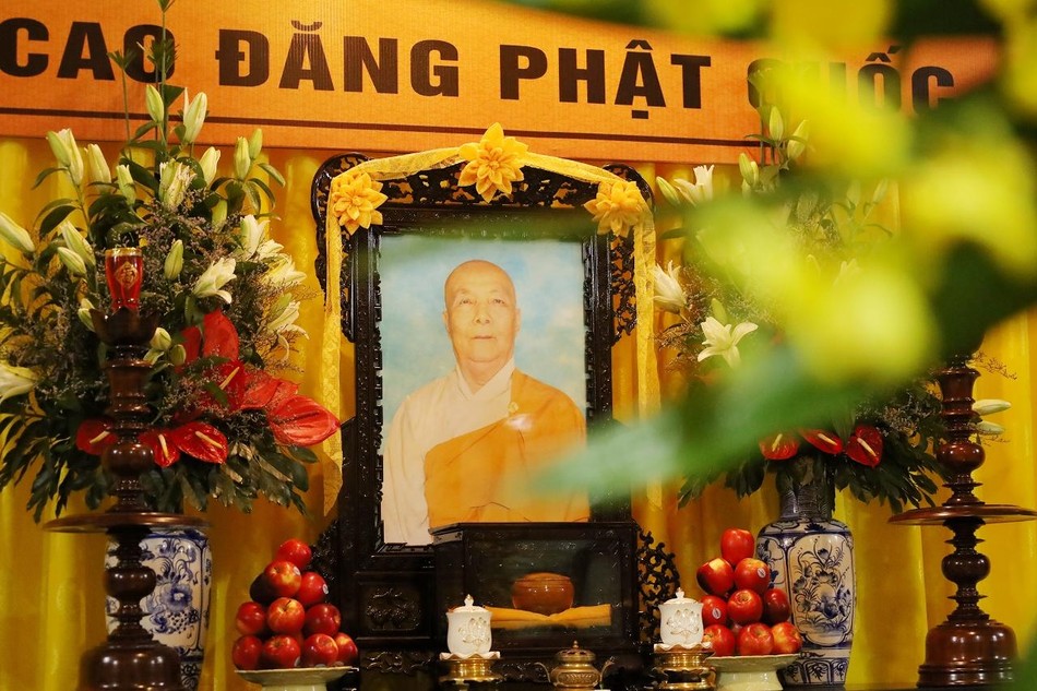 Di ảnh Ni trưởng Thích nữ Liên Vân Di ảnh Ni trưởng Thích nữ Liên Vân