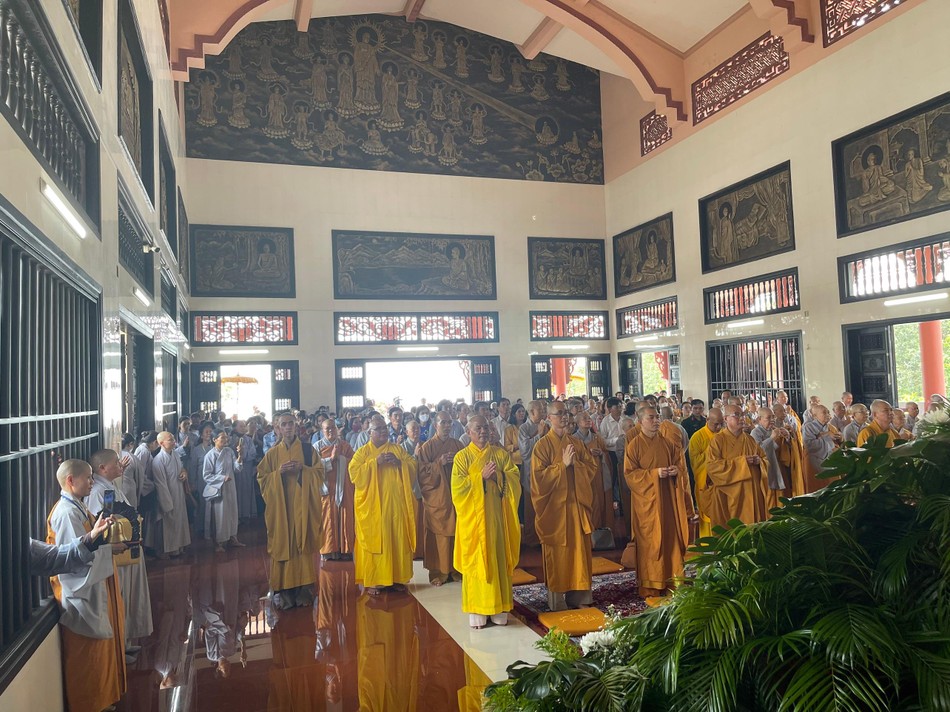 Lễ an vị Phật tại chánh điện chùa Phổ Minh Lễ an vị Phật tại chánh điện chùa Phổ Minh