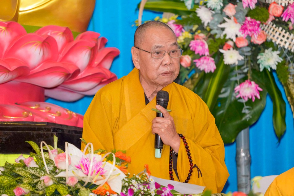 Hòa thượng Thích Thiện Pháp khuyến tấn Tăng Ni sinh