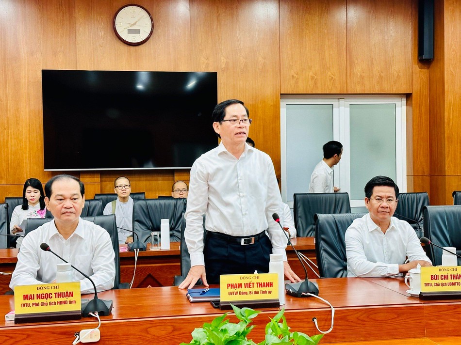 Ông Phạm Viết Thanh phát biểu chào mừng chư tôn đức tân Ban Trị sự Phật giáo tỉnh Bà Rịa - Vũng Tàu Ông Phạm Viết Thanh phát biểu chào mừng chư tôn đức tân Ban Trị sự Phật giáo tỉnh Bà Rịa - Vũng Tàu