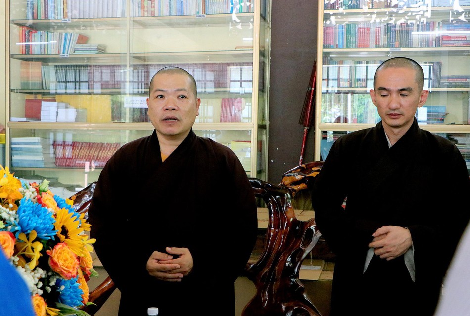 Thượng toạ Thích Chơn Phát phát biểu cảm ơn sự quan tâm của lãnh đạo Ban Tôn giáo tỉnh Thượng toạ Thích Chơn Phát phát biểu cảm ơn sự quan tâm của lãnh đạo Ban Tôn giáo tỉnh