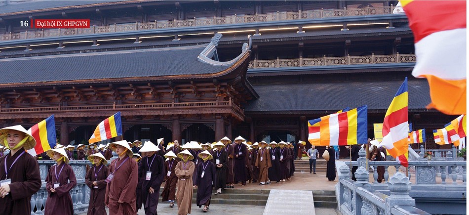 Tăng Ni sinh Học viện Phật giáo VN tại Hà Nội phục vụ trong Đại lễ Vesak Liên Hiệp Quốc năm 2019 - Ảnh: Bảo Toàn Tăng Ni sinh Học viện Phật giáo VN tại Hà Nội phục vụ trong Đại lễ Vesak Liên Hiệp Quốc năm 2019 - Ảnh: Bảo Toàn