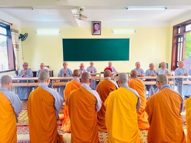 Giới tử Ni cầu đạo Giới tử Ni cầu đạo