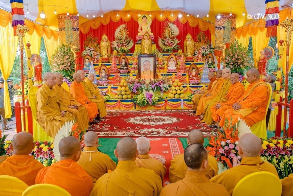 Chư tôn đức Hội đồng Chứng minh, Hội đồng Trị sự Chư tôn đức Hội đồng Chứng minh, Hội đồng Trị sự