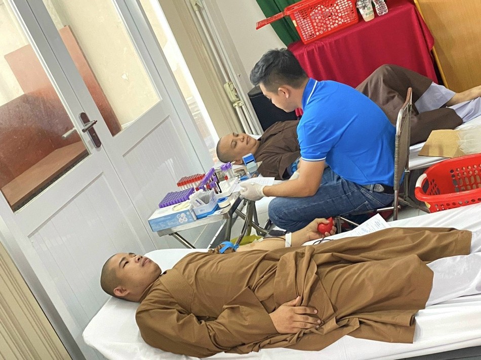 Hơn 100 Tăng Ni, Phật tử TP.Vũng Tàu tham gia hiến máu Hơn 100 Tăng Ni, Phật tử TP.Vũng Tàu tham gia hiến máu