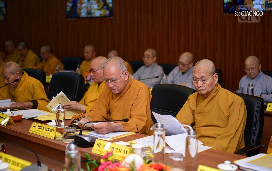 Chư vị đại biểu tham dự hội nghị Chư vị đại biểu tham dự hội nghị