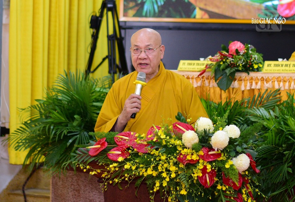 Hòa thượng Thích Quảng Tùng trình danh sách nhân sự dự kiến Ban Từ thiện - Xã hội Hòa thượng Thích Quảng Tùng trình danh sách nhân sự dự kiến Ban Từ thiện - Xã hội