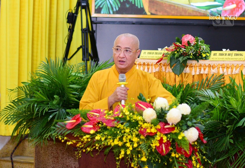 Hòa thượng Thích Huệ Thông trình danh sách nhân sự Ban Pháp chế Hòa thượng Thích Huệ Thông trình danh sách nhân sự Ban Pháp chế