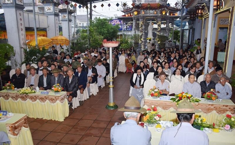 Quang cảnh buổi lễ kỷ niệm 65 năm thành lập Gia đình Phật tử Thạch Hãn