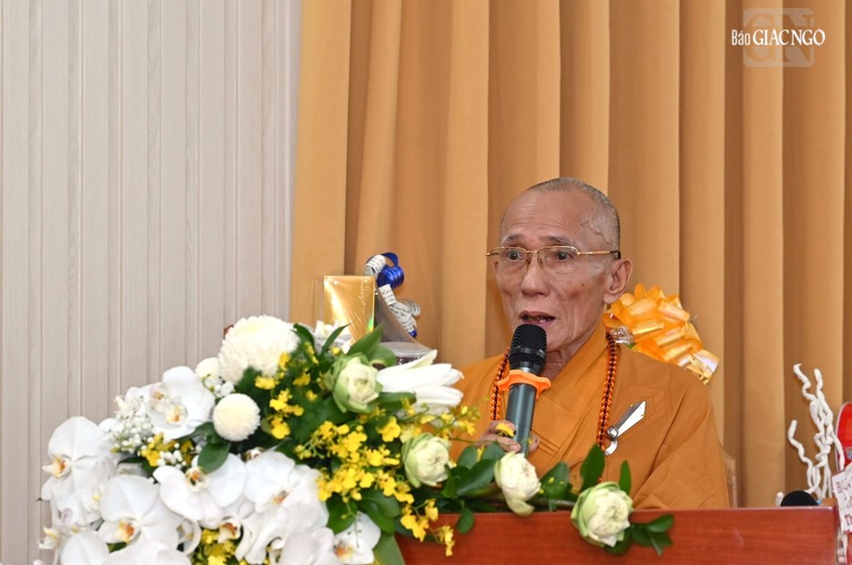 Hòa thượng Thích Huệ Tríđọc lời tưởng niệm Giác linh chư vị Trưởng lão Hòa thượng lãnh đạo tiền nhiệm đã viên tịch (từ năm 1992 đến 2022) Hòa thượng Thích Huệ Tríđọc lời tưởng niệm Giác linh chư vị Trưởng lão Hòa thượng lãnh đạo tiền nhiệm đã viên tịch (từ năm 1992 đến 2022)