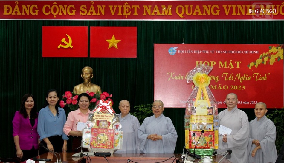 Tại Hội Liên hiệp Phụ nữ TP.HCM Tại Hội Liên hiệp Phụ nữ TP.HCM