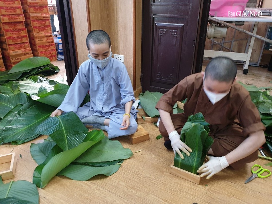 Không khí Tết ở đây lan tỏa bởi sự hoan hỷ từ việc thiện lành Không khí Tết ở đây lan tỏa bởi sự hoan hỷ từ việc thiện lành