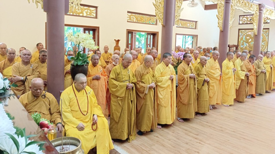 Chư tôn đức Tăng Ni tham dự lễ tưởng niệm Chư tôn đức Tăng Ni tham dự lễ tưởng niệm