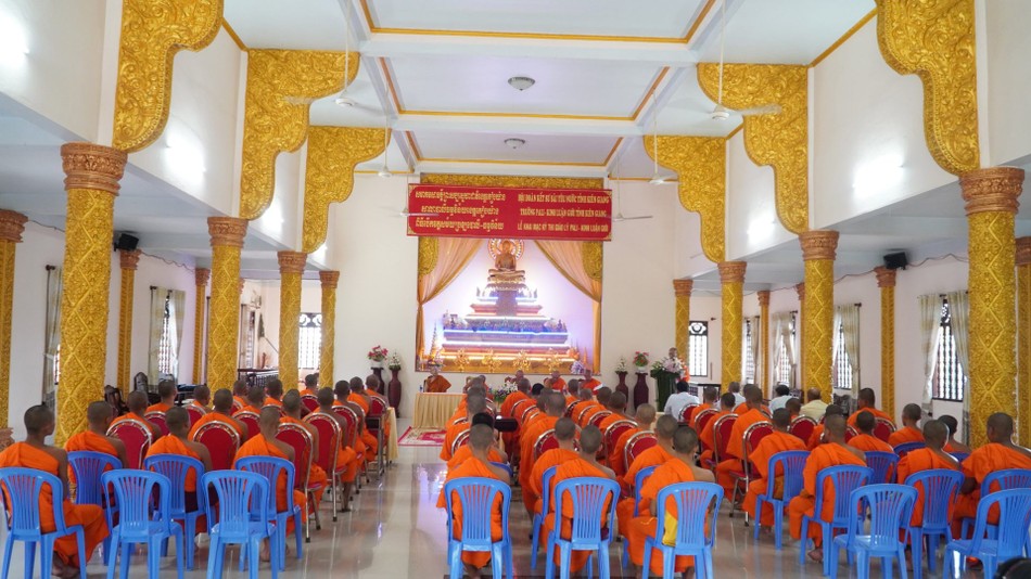 Gần 100 vị Tăng, thí sinh tham dự kỳ thi Gần 100 vị Tăng, thí sinh tham dự kỳ thi