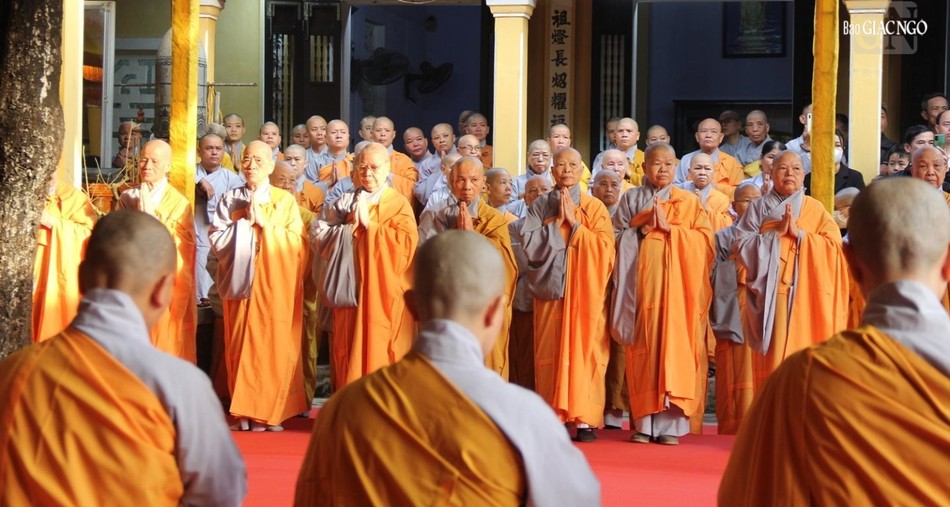 Chư Ni hộ niệm Chư Ni hộ niệm