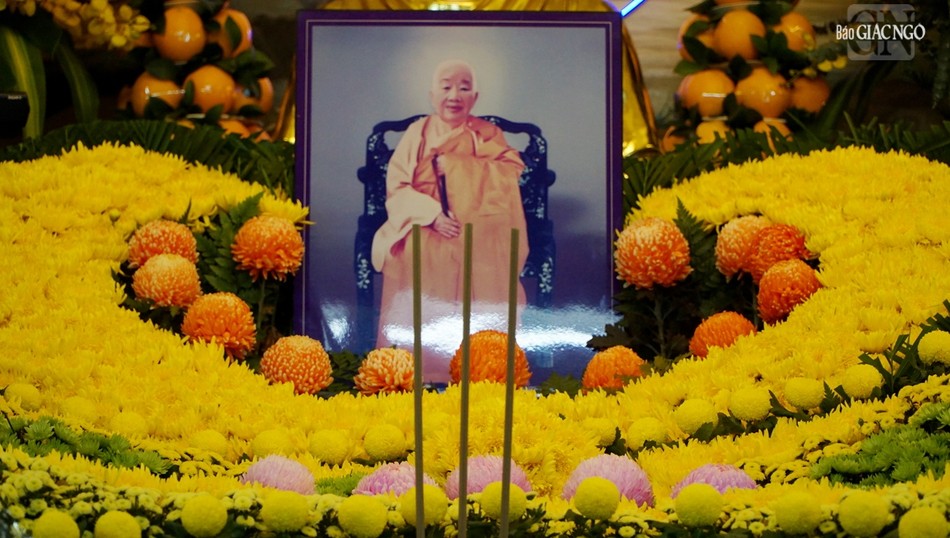 Di ảnh Ni trưởng Thích nữ Như Thanh (1911-1999) Di ảnh Ni trưởng Thích nữ Như Thanh (1911-1999)