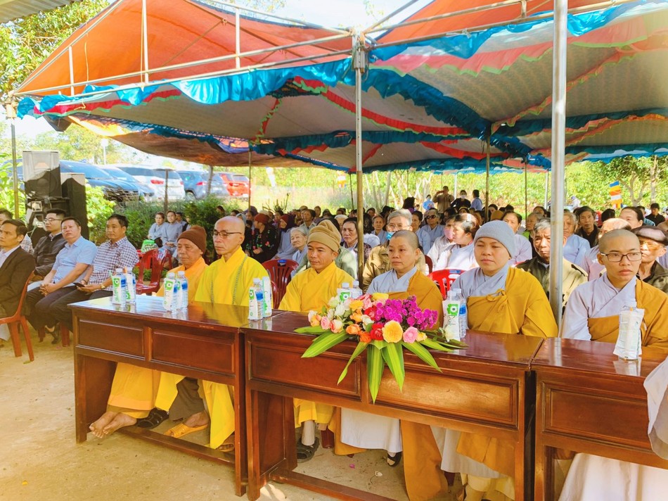 Chư tôn đức Tăng Ni tham dự Chư tôn đức Tăng Ni tham dự