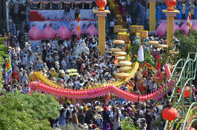 Lễ hội Quán Thế Âm Ngũ Hành Sơn năm 2023 diễn ra từ ngày 7-3 đến ngày 10-3 Lễ hội Quán Thế Âm Ngũ Hành Sơn năm 2023 diễn ra từ ngày 7-3 đến ngày 10-3