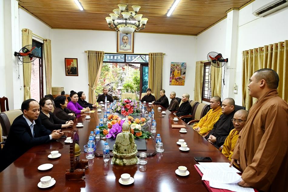 Buổi họp của Ban Trị sự GHPGVN tỉnh Lào Cai thảo luận các Phật sự Buổi họp của Ban Trị sự GHPGVN tỉnh Lào Cai thảo luận các Phật sự