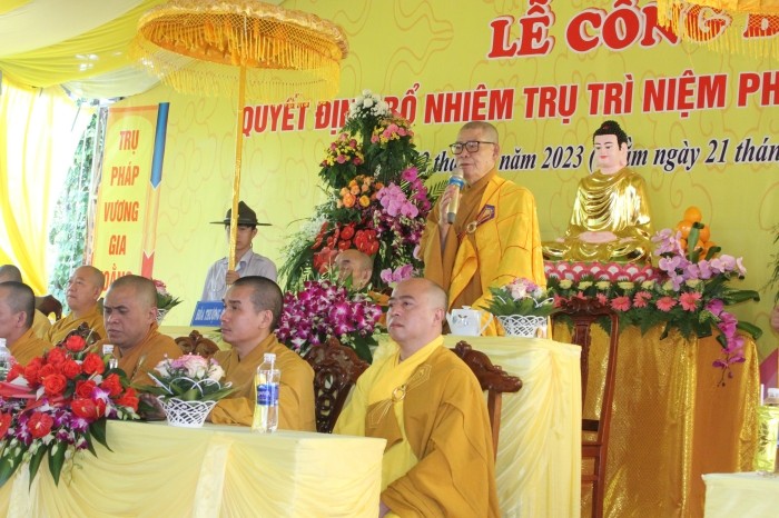 Hòa thượng Thích Châu Quang ban đạo từ