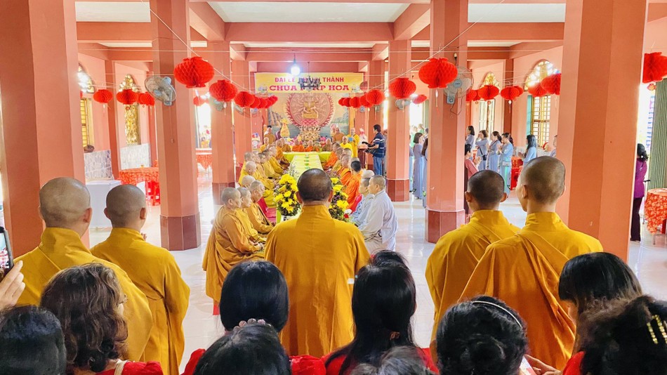 Quang cảnh buổi lễ khánh thành chùa Pháp Hoa Quang cảnh buổi lễ khánh thành chùa Pháp Hoa