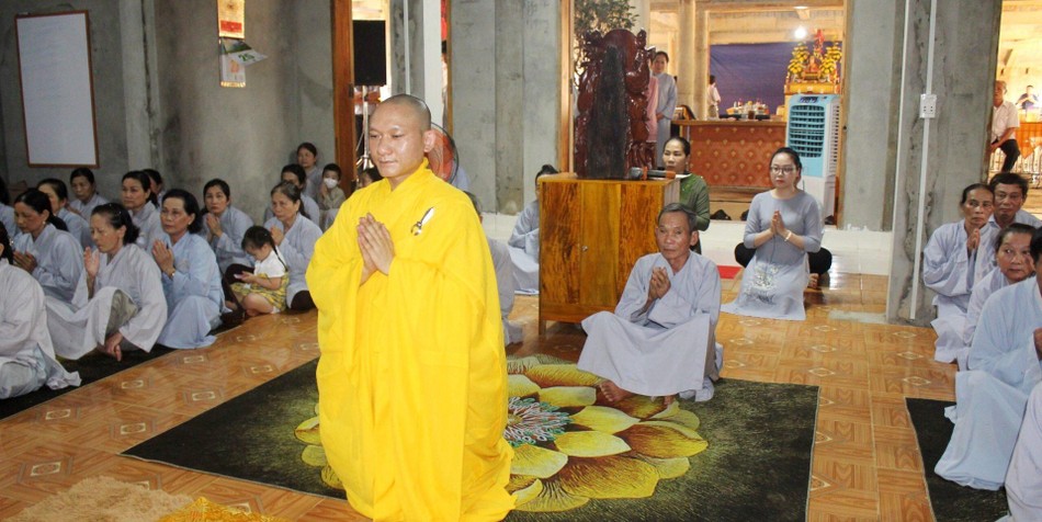 Đại đức Thích Nhật Trung, trụ trì chùa Bảo Sơn Đại đức Thích Nhật Trung, trụ trì chùa Bảo Sơn