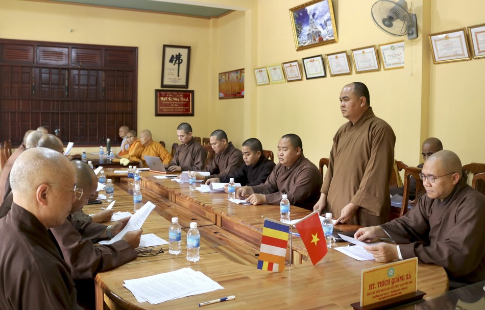 Đại đức Thích Nhuận Pháp đóng góp nhiều ý kiến Đại đức Thích Nhuận Pháp đóng góp nhiều ý kiến