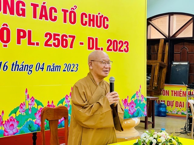 Hòa thượng Thích Nguyên Phước phát biểu tại buổi họp Hòa thượng Thích Nguyên Phước phát biểu tại buổi họp