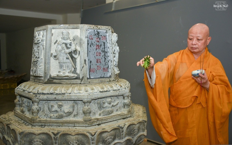 Sái tịnh bảo tháp Sái tịnh bảo tháp