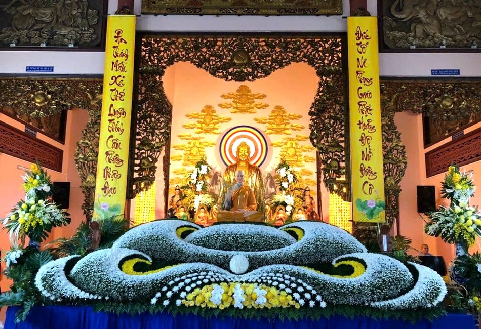 Tôn tượng Đức Thánh Tổ Ni Đại Ái Đạo tại chùa Quang Minh - Ảnh: Ban TTTT Phật giáo B.P