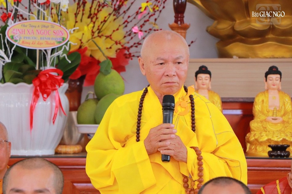Hòa thượng Thích Như Thanh ban đạo từ Hòa thượng Thích Như Thanh ban đạo từ