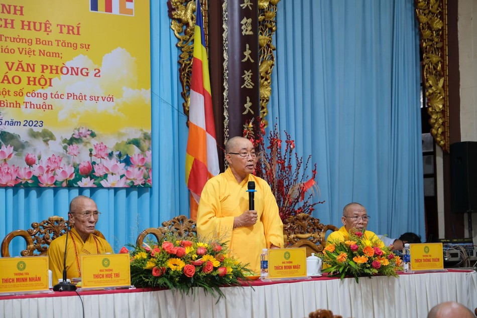 Hòa thượng Thích Minh Nhật phát biểu chào mừng Hòa thượng Thích Minh Nhật phát biểu chào mừng