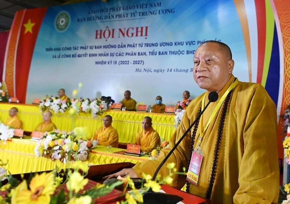 Hòa thượng Thích Gia Quang đạo từ