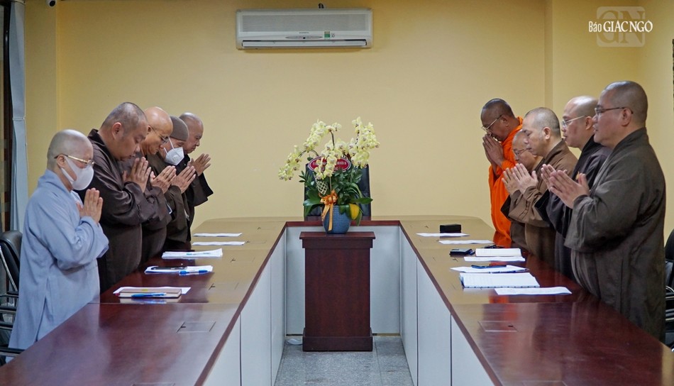 Chư tôn đức Ban Giám khảo hồi hướng