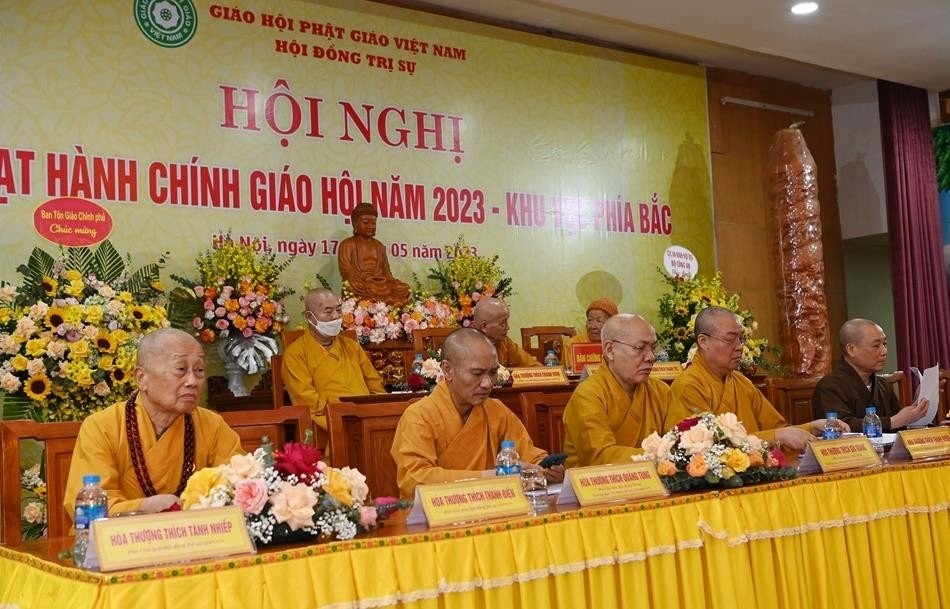 Chư tôn đức giáo phẩm chứng minh, tham dự hội nghị