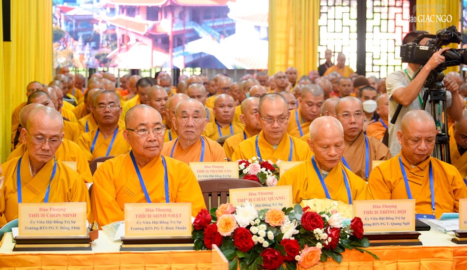 Chư tôn đức đại biểu tham dự