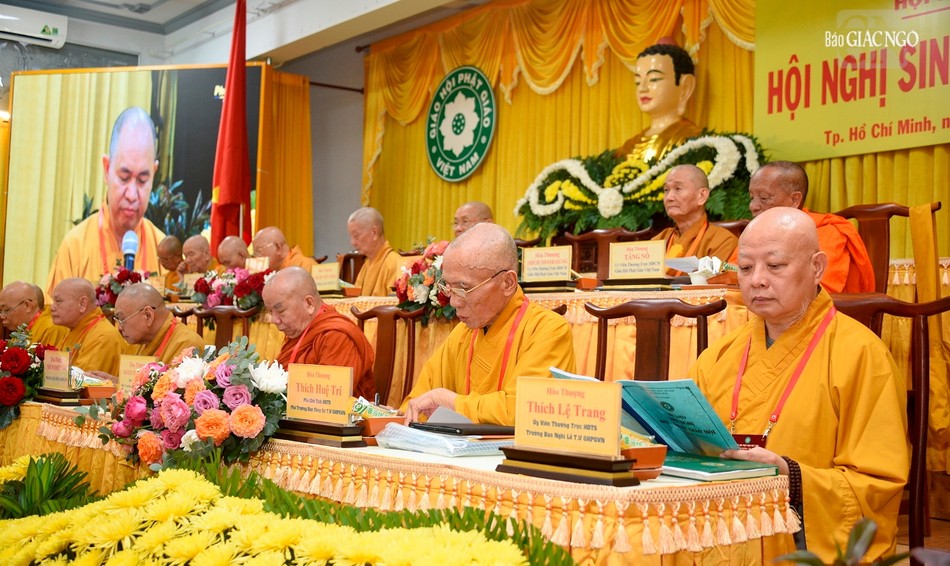 Chư tôn giáo phẩm chứng minh, chủ tọa hội nghị