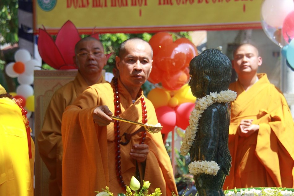 Lễ Tắm Phật truyền thống Lễ Tắm Phật truyền thống