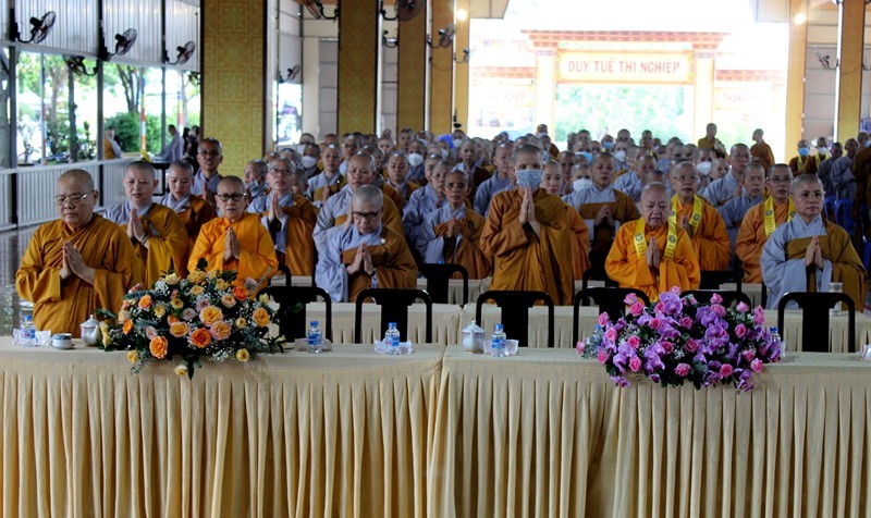 Chư tôn đức Ni tham dự lễ khai hạ Chư tôn đức Ni tham dự lễ khai hạ